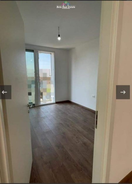 Tirane, jepet me qera apartament 2+1 Kati 3, 90 m² 500 Euro (rruga e dibres)