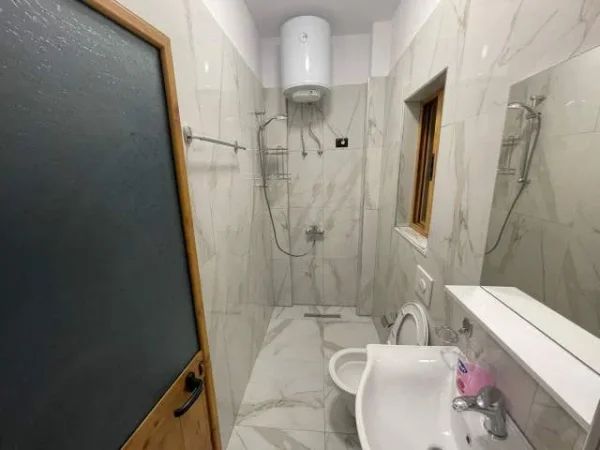 Ndertese private 5 kateshe me qera - Don Bosco (prane Fiori di Bosco) 5.000 Euro (Fiore Di Bosko)