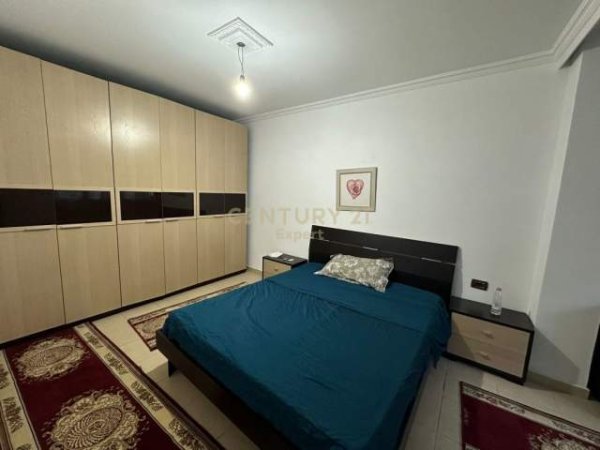 Tirane, jepet me qera apartament 100 m² 600 Euro