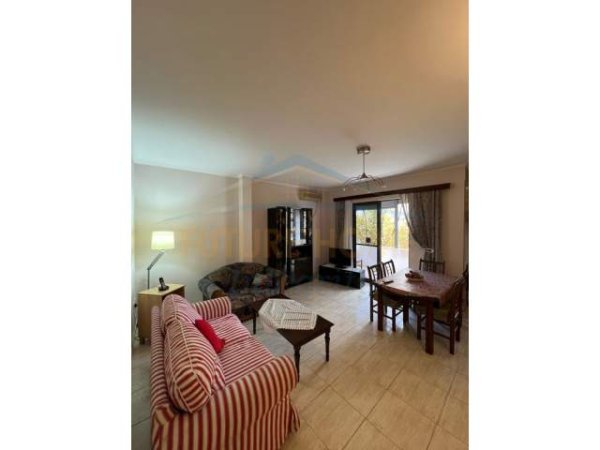 Tirane, jepet me qera apartament 2+1 Kati 3, 110 m² 450 Euro (Ali Demi)