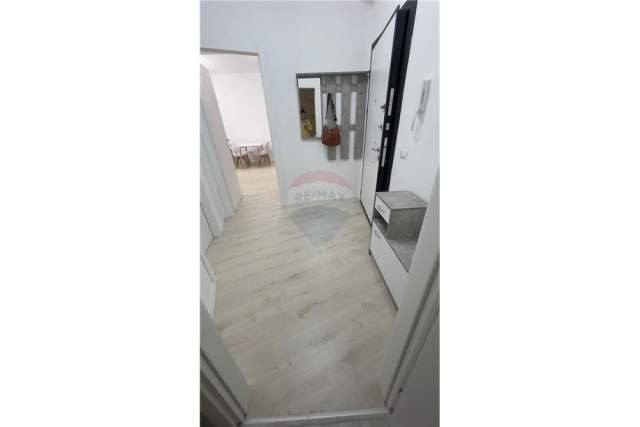 Tirane, jepet me qera apartament 2+1 Kati 8, 80 m² 450 Euro (Rruga Teodor Keko)