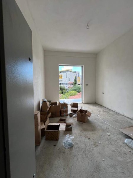 Tirane, shitet apartament 2+1+A+BLK Kati 2, 124 m² 198.000 Euro (Rruga Elbasanit)