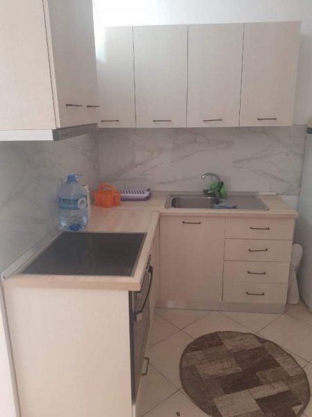 Tirane, jepet me qera apartament 1+1 Kati 0, 50 m² 30.000 Leke (Rruga Bill Klinton, Kodra e Diellit)