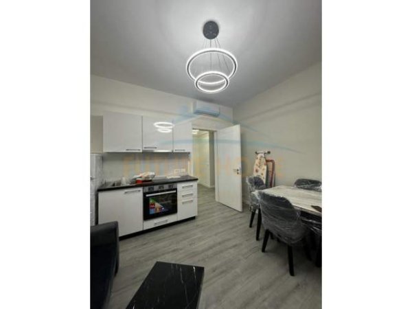 Tirane, jepet me qera apartament 1+1+BLK Kati 3, 67 m² 800 Euro (Rruga e Elbasanit)