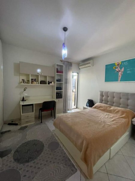 Tirane, shitet apartament 3+1+BLK 160 m² 1.650 Euro/m2 (Stacioni i Trenit ,Kompleksi Usluga)