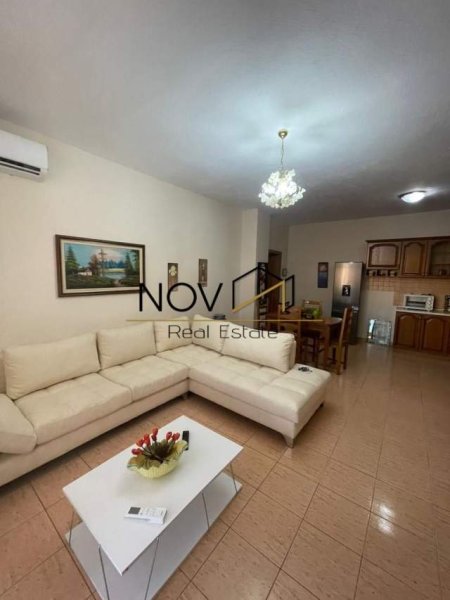 Tirane, jepet me qera apartament 2+1+BLK Kati 7, 106 m² 750 Euro (Bulevardi Zogu I)