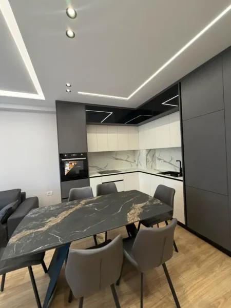 Tirane, jepet me qera apartament 1+1+Aneks+Ballkon Kati 6, 600 € (yzberisht)