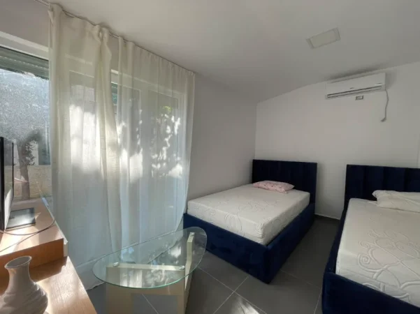Vlore, shitet shtepi 3+1 Kati 0, 95 m² 450.000 € (Dhermi)