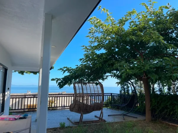 Vlore, shitet shtepi 3+1 Kati 0, 95 m² 450.000 € (Dhermi)