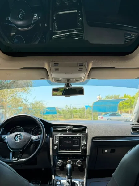 Tirane, shes makine Golf 7 Nafte, e bardhë automatik Kondicioner 211 km