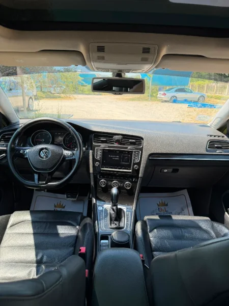 Tirane, shes makine Golf 7 Nafte, e bardhë automatik Kondicioner 211 km