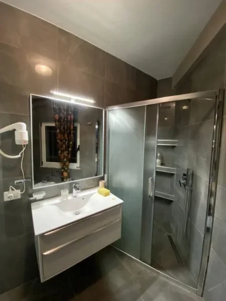 Apartment me qira "Vasil Shanto" 2+1+Ballkon Kati 5, 93 m² 700 €
