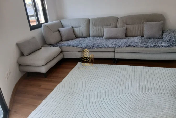 Tirane, jepet me qera apartament 2+1+Ballkon Kati 4, 85 m² 450 € (Fresk)