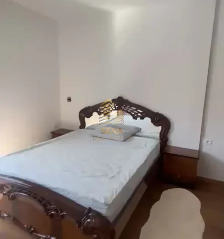 Tirane, jepet me qera apartament 2+1+Ballkon Kati 4, 85 m² 450 € (Fresk)