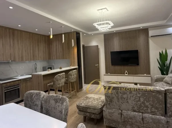 Tirane, jepet me qera apartament 2+1 Kati 3, 100 m² 800 € (LIQENI I THATE)