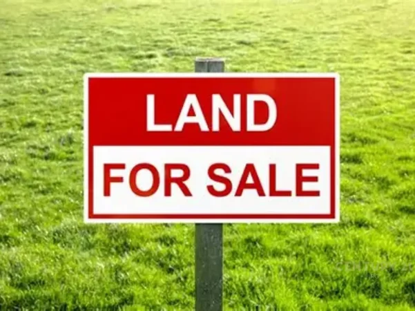 Tirane, shitet toke , 6.600 m² 726.000 € (Autostrada Tr-Dr)