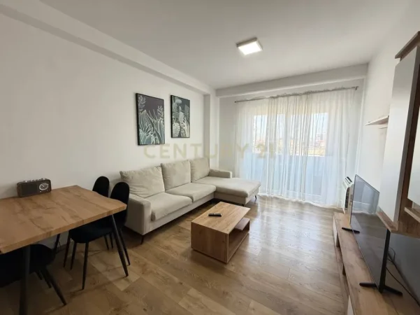 Tirane, jepet me qera apartament 2+1+Ballkon Kati 2, 108 m² 800 € (Rr Asim Vokshi)