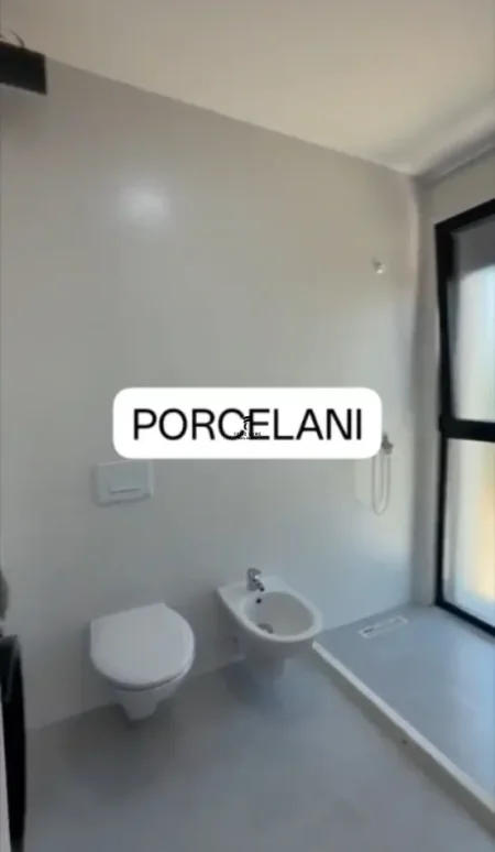Tirane, jepet me qera apartament 1+1 Kati 3, 70 m² 620 € (PORCELANI)