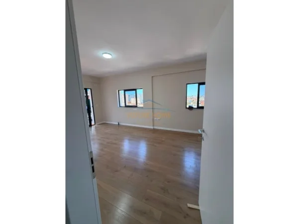 Tirane, shitet apartament 2+1 Kati 7, 100 m² 183.000 € (Don Bosko)
