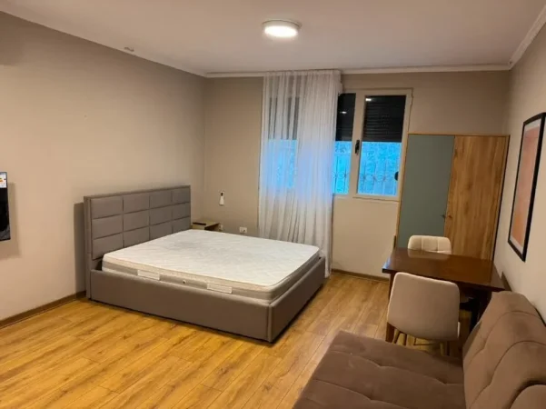 Tirane, jepet me qera garsonier 1+1 Kati 0, 35 m² 400 € (STADIUMI DINAMO)