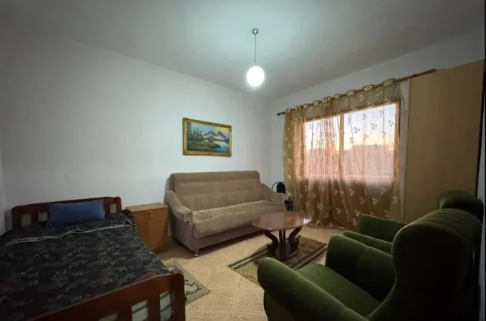 Tirane, jepet me qera apartament 1+1 Kati 4, 80 m² 460 € (Rruga Pandi Dardha)