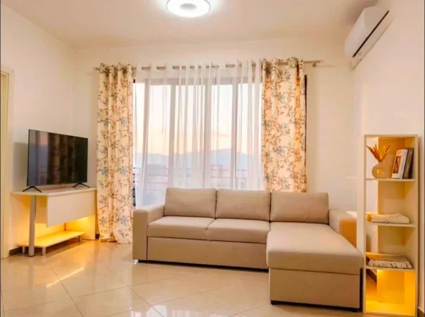 Tirane, shitet apartament 1+1 , 76 m² (Astir)