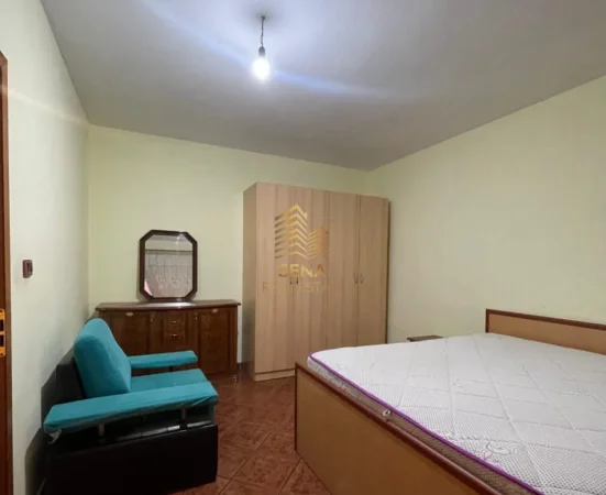 Tirane, jepet me qera apartament 2+1+Ballkon Kati 1, 100 m² 450 € (5 Maji)