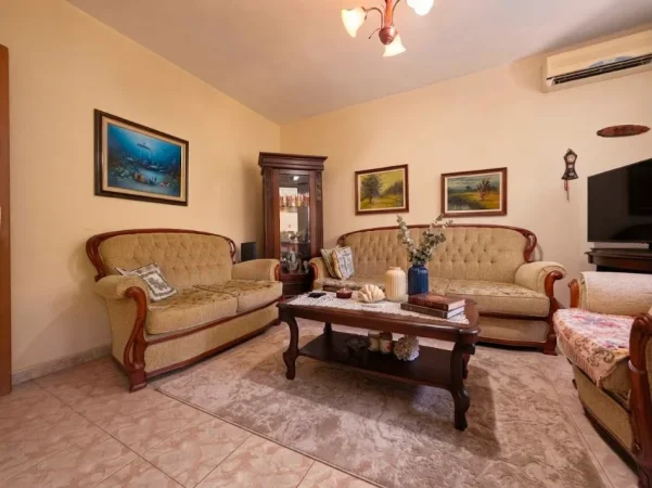 Tirane, shitet apartament , 66 m² 155.000 € (shkolla baletit)