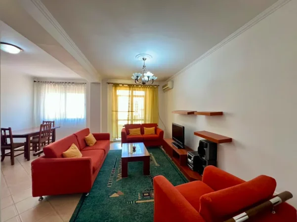 Shqiperi, jepet me qera apartament 2+1+Ballkon Kati 4, 100 m² 700 € (Tefta tashko koco)
