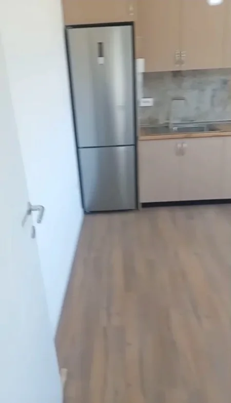 Tirane, jepet me qera apartament 3+1 Kati 2, 120 m² 400 € (Kamëz Municipality)