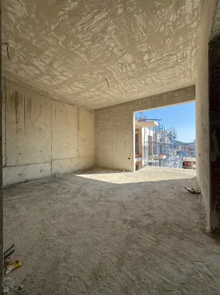 Tirane, shitet apartament 1+1 , 67 m² 103.323 € 