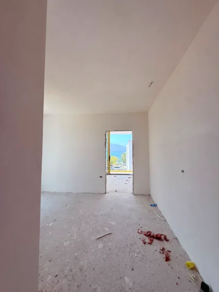 Radhime - Orikum, jepet me qera apartament 1+1 Kati 2, 60 m² 182.000 € (RADHIME)