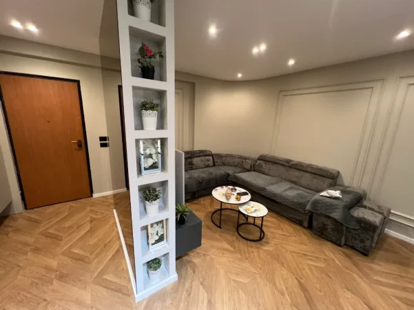 Tirane, jepet me qera apartament 1+1 Kati 1, 72 m² 650 € (Rezidenca Kodra e Diellit 1)