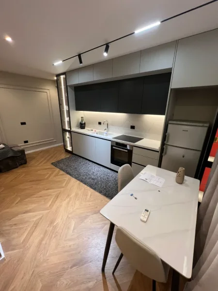 Tirane, jepet me qera apartament 1+1 Kati 1, 72 m² 650 € (Rezidenca Kodra e Diellit 1)