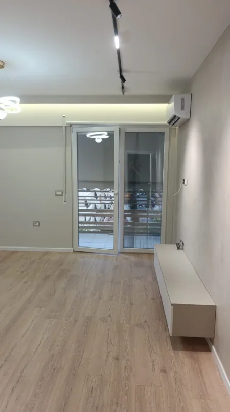Tirane, jepet me qera apartament 1+1 Kati 6, 74 m² 800 € (PERBALLE DELIJORGJI)