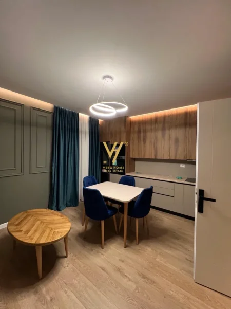 Tirane, shitet apartament 3+1+Ballkon Kati 2, 110 m² 202.000 € (MARKATA E PESHKUT)