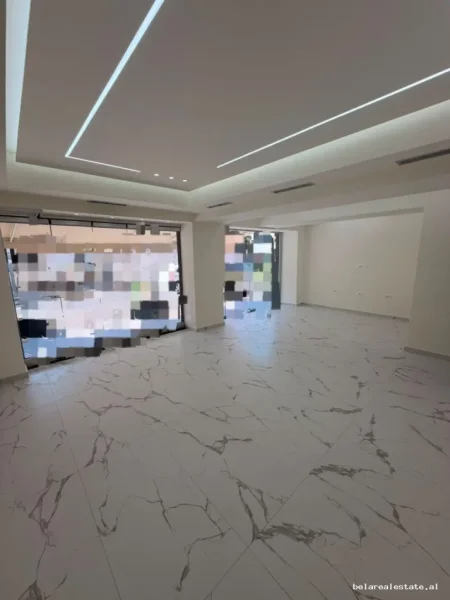 Tirane, jepet me qera dyqan Kati 0, 38 m² 700 € (Rruga Spiro Cipi)