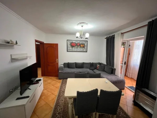 Tirane, jepet me qera apartament Kati 3, 53 m² 430 € (ALI DEM)