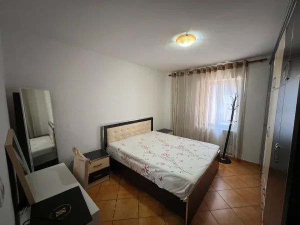 Tirane, jepet me qera apartament Kati 3, 53 m² 430 € (ALI DEM)