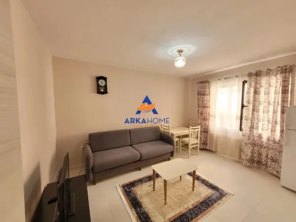 Tirane, jepet me qera apartament 2+1 Kati 2, 74 m² 650 € 