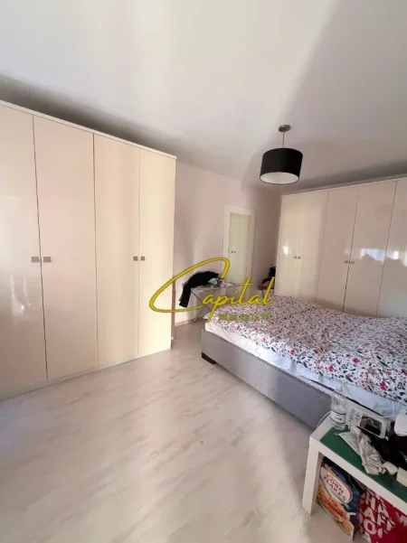 Tirane, jepet me qera apartament 1+1 Kati 8, 69 m² 550 € (MATERNITETI I RI)