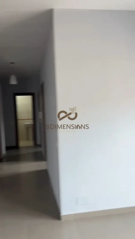 Apartament 2+1 + Ballkon me qera prane Spitalit Amerikan 3