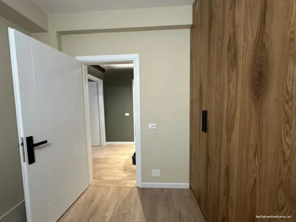 Tirane, shitet apartament 3+1 Kati 2, 102 m² 190.000 € (rruga Luigj Benusi)