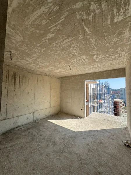 Tirane, shitet apartament 1+1+Aneks+Ballkon Kati 7, 67 m² 103.300 € (Fusha Aviacionit)