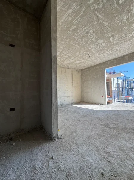 Tirane, shitet apartament 1+1+Aneks+Ballkon Kati 7, 67 m² 103.300 € (Fusha Aviacionit)