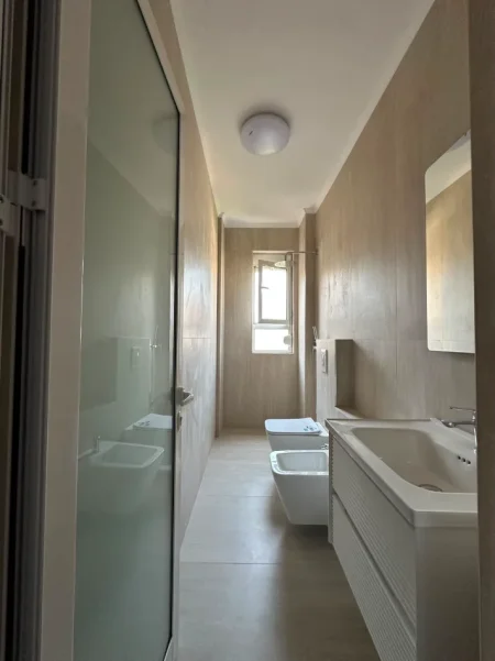 Tirane, shitet apartament 1+1 Kati 3, 47 m² 108.000 € (Rruga Dritan Hoxha)