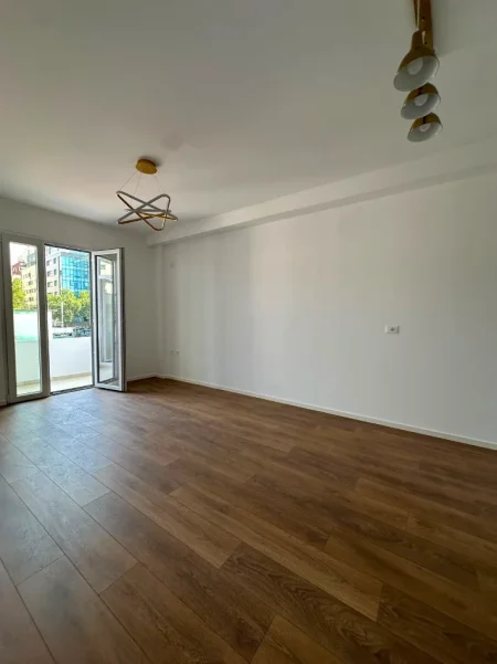 Tirane, shitet apartament 1+1 Kati 3, 58 m² 128.000 € (Rruga Dritan Hoxha)