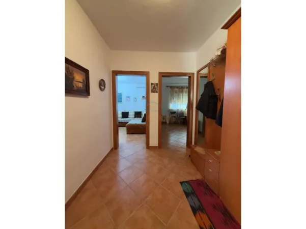 Tirane, shitet apartament 2+1 Kati 3, 72 m² 153.000 € 