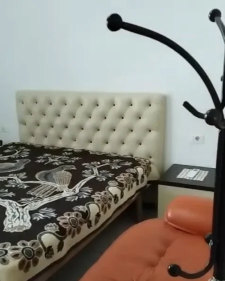 Tirane, jepet me qera Vile 3+1 Kati 1, 100 m² 500 € (Rruga Abdyl Pajo)