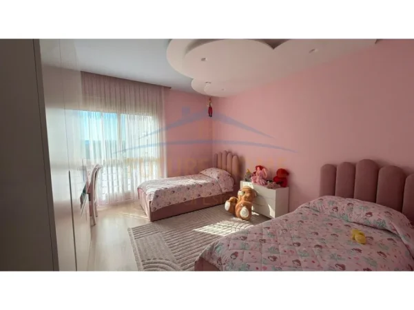 Tirane, shitet apartament 2+1 Kati 5, 111 m² 155.000 € 